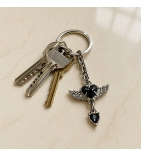 Gotik Kanatlı Siyah Kalp Figürlü Metal Anahtarlık Unisex Aksesuar