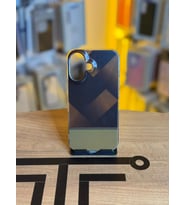 iPhone 16 Uyumlu Kristal Görünümlü Geometrik Desenli Parlak Kılıf (Sarı)
