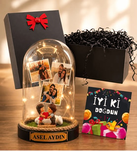 Kişiye Özel 3 Fotoğraflı LED Işıklı Fanus İyi Ki Doğdun Doğum Günü Hediyesi (kalp tutan aşıklar biblolu)
