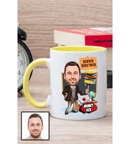 Erkek Rehber Öğretmene Hediye Karikatürlü Sarı Kupa Bardak