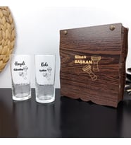 İsme Özel Espirili Sözlü Ahşap Hediye Kutusu İçinde 2 li Rakı Bardağı Seti