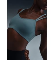 Nike Zenvy Strappy Padded Womens Bra Pedli Kadın Spor Sütyeni Mavi