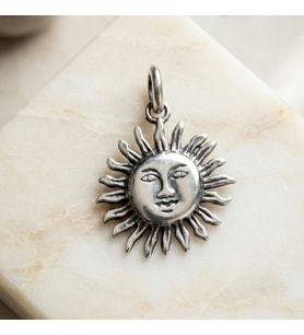 Gümüş Güneş Kolye Ucu 925 Ayar Gümüş Güneş Figürlü Unisex Kolye Ucu