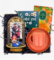 İsimli Fotoğraflı ve Işıklı Fanus & Turuncu Kahve Fincanı  Kişiye Özel Premium Set (Model 2)