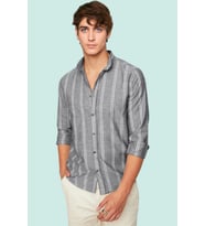 Erkek Çizgili Düğmeli Yaka Uzun Kollu Slim Fit Gömlek Modern Şıklık İdeal Seçim Günlük Konfor