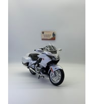 Honda Goldwing GL 1800 Diecast Motosiklet- 1:9(25 cm) Işıklı