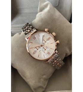 Özel Kutusu İçinde Göz Alıcı Rose Gold Gümüş Renk Kadın Kol Saati Metal Kordon Yılbaşı Özel Hediyesi Sevdiğinize Sevgiliye Aileye Anneye Ablaya Eşe Hanıma Kardeşe Teyzeye Doğum Günü Yıl Dönümü Arkadaşa Sevgililer Günü