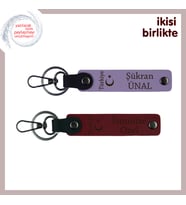 Ayyıldız ve Türkiye Temalı İsme Özel Anahtarlık Seti – Şık Tasarım Hediyelik, Mor Menekşe-Bordo
