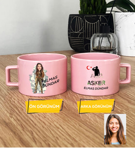 Kişiye Özel Karikatürlü Kadın Asker Pastel Fincan Asker Sevgiliye Doğum Günü Hediyesi (Pembe)