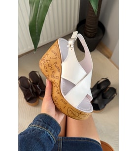 Kadın Forge Beyaz 10 cm Dolgulu Yazılı Mantar Taban Ayakkabı & Sandalet