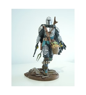 The Mandalorian & Bebek Yoda Figür