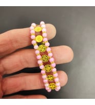 Pembe taşlı bileklik