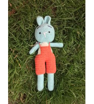 Turuncu Tulumlu Amigurumi Tavşan