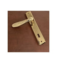 Özen Handles İmza Titanyum ZK19 Zamak Aynalı Oda Kapı Kolu 1 Takım (Titanyum Parlak)