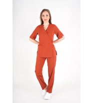 Kiremit Elegant Model Cerrahi Üniforma Belden Bağlamalı Scrubs Takım
