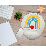 Kişiye Özel Gökkuşağı Tasarımlı Öğretmenler Günü Hediyelik Bilek Desteli Mouse Pad