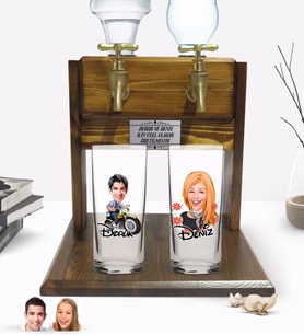 BK Gift Kişiye Özel Erkek ve Kadın Tasarımlı İkili Rakı Bardağı ve Çift Musluklu Doğal Ahşap Rakı Standı-1 (Model 1)