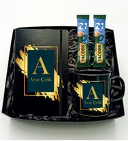 Kişiye Özel Siyah Defter & Siyah Kupa & Jacobs Kahve Hediye Seti