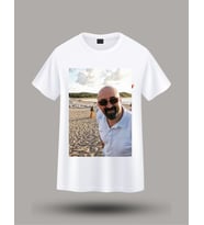 FOTOLABTR KİŞİYE ÖZEL FOTOĞRAFLI BEYAZ TİŞÖRT
