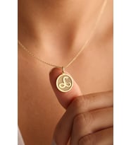 Kişiye Özel 925 Ayar Gümüş Tasarım Yılan Figürlü Kolye (Gold)