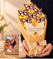 Kişiye Özel Fotoğraflı LED Işıklı Aynalı Beyaz Kelebek Buketi 35 cm Hediye