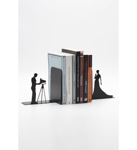 Kameraman Ve Model Figürlü Metal Kitap Tutucu Kitap Desteği Siyah