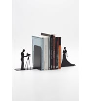 Kameraman Ve Model Figürlü Metal Kitap Tutucu Kitap Desteği Siyah