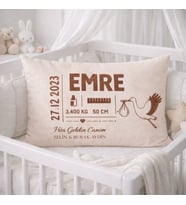 İsme Özel Bebek Doğum Bilgili Yastık Kılıfı (40x35 cm) – %100 Pamuk Saten (Krem)