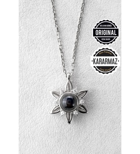 Jewelmim Gümüş Yüz 100 Farklı Dilde Seni Seviyorum Yazan Beyaz Altın Kaplama 925 Ayar Kadın Gümüş Çiçek Kolye (Beyaz)