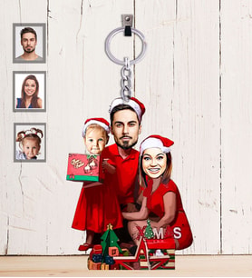 Kişiye Özel Yılbaşı Aile Karikatürlü Ahşap Anahtarlık Model-2