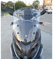 MOTOCAM Piaggio MP3 530 Ön Cam 2023-2026 Model 60cm Şeffaf Renkli 4mm ORTA BOYLU