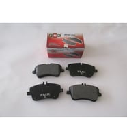 MERCEDES C CLASS- W203- 00/07; ÖN FREN BALATASI (KABLOSUZ)(DİSK)(131X69,8X18,7/131X62X18,7)(FMK) A00