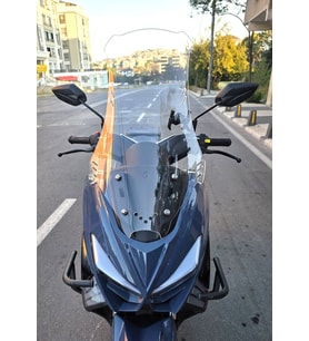 MOTOCAM Küba Newcity 125 Ön Cam 2023-2026 Model 75cm Şeffaf Renkli 4mm UZUN
