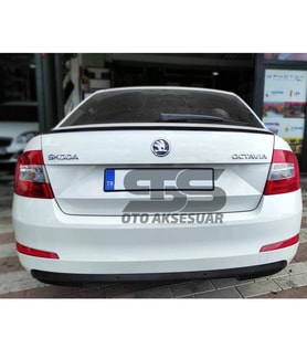  Octavia Piano Black Bagaj Üstü Spoiler Bagaj Çıtası