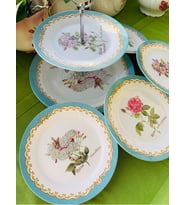 Londra'dan Vintage Bone China Kemik Porselen Çiçek Desenli 4 Kişilik Çok Renkli Pasta Tabakları ve Sunum Standı Seti