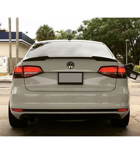 vw jetta yarasa spoiler (2011 sonrası )