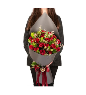 Butik 25 Gül Buketi