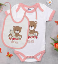 BK Kids Kişiye Özel Sevimli Ayı Tasarımlı Pembe Bebek Body Zıbın ve Mama Önlüğü Hediye Seti