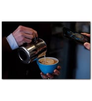 Cakatablo  Mavi Fincan Latte Süt İle Desen MDF Tablo