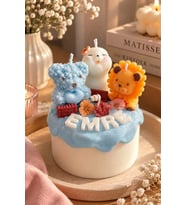 Doğum Günü Pastası Sevimli Dostlar Temalı Mum - Mumelia Candles Doğal Soya Çiçek Bisküvi Ayıcık Tavşan Aslan Dekoratif Kutulu Hediyelik