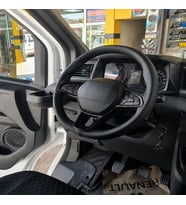 Renault Yeni Master Ile Uyumlu Dikmeli Direksiyon Kılıfı Siyah