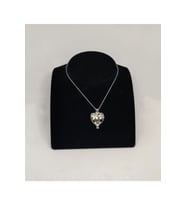 Karanlıkta Parlayan Kalp Kolye