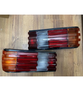 Mercedes W126 Sağ Sol Stop Lambası Kasalı Çift