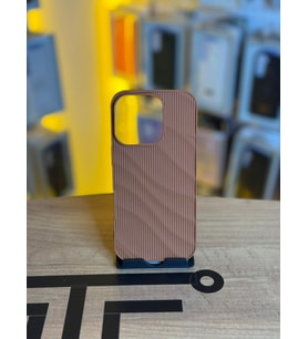 iPhone 16 Pro Uyumlu Kaymaz Tırtıklı Dokulu Mat Kılıf (Kahverengi)