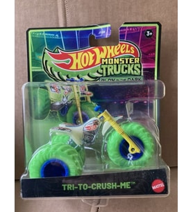 HOT WHEELS MONSTER TRUCKS -Tri-To-Crush-Me - Glow In The Dark - New Card-JCG68