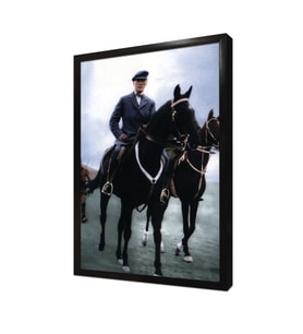 Atatürk At Üstünde Çerçeveli Mdf Tablo