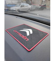 CİTROEN Logolu Kaymaz Torpido Üstü Ped 20x13.5 cm (Çok Renkli)
