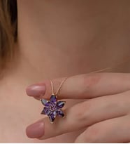 Vog Özel Tasarım Şık Model 925 Ayar Gümüş Roze Renk Mor Lotus Çiçeği Kolye Sarı,Beyaz Renk Seçeği (Rose)