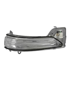 AYNA SİNYALİ TOYOTA HILUX 2015-2023 SOL
