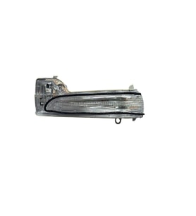 Toyota Hilux Ayna Sinyal Lambası Sol Krom Tip 2015-2021